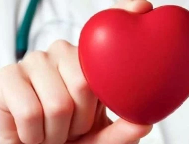 Ζούσε 45 χρόνια με μια τρύπα σαν αβγό στην καρδιά της